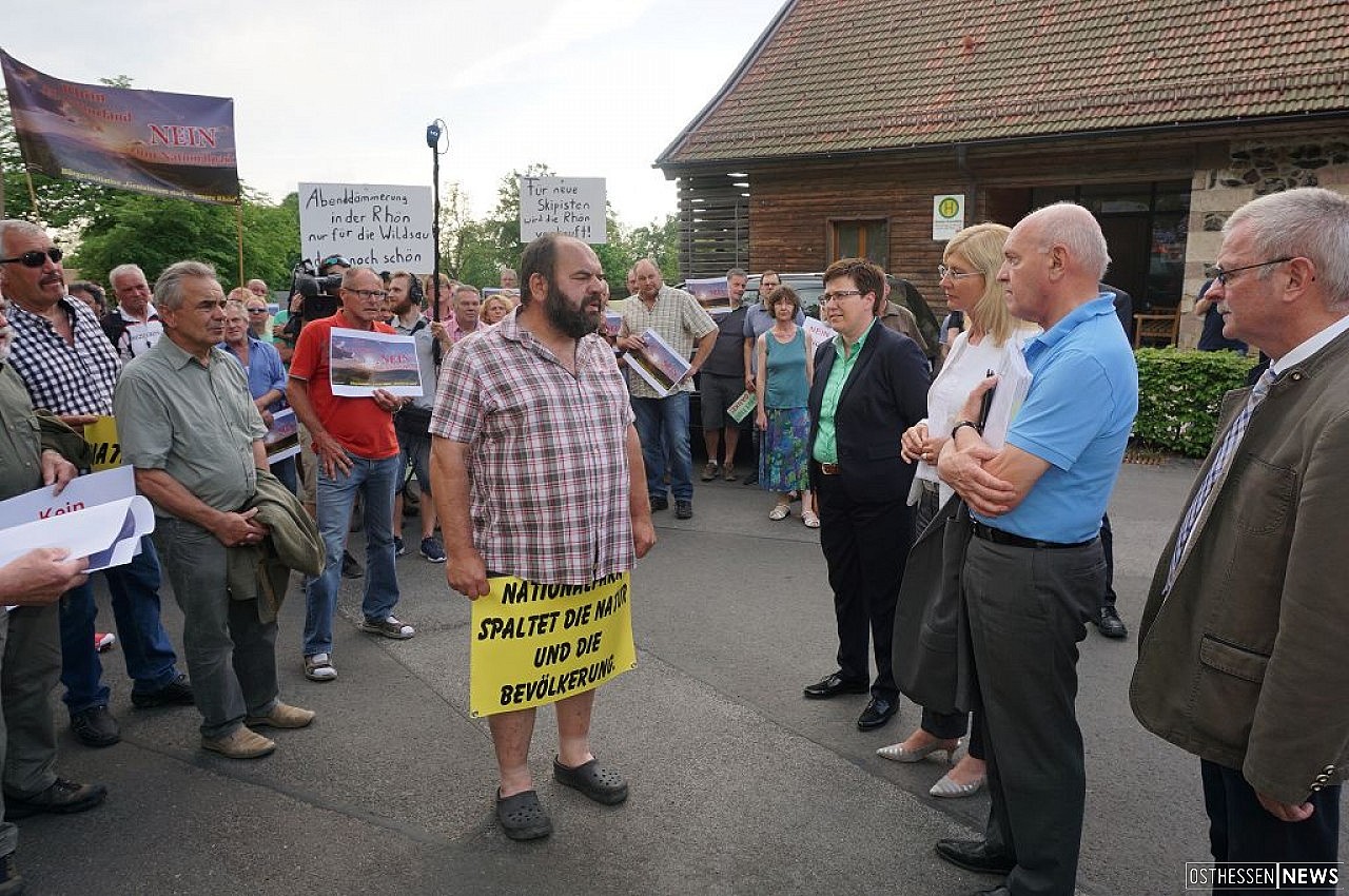 Demo gegen "Nationalpark Rhön" - 120 Bürger widersprechen Umweltministerin - Osthessen News
